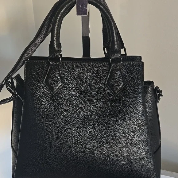 Steve Madden BShiloh Black/Black Tote with Mini Pouch - Picture 3 of 13